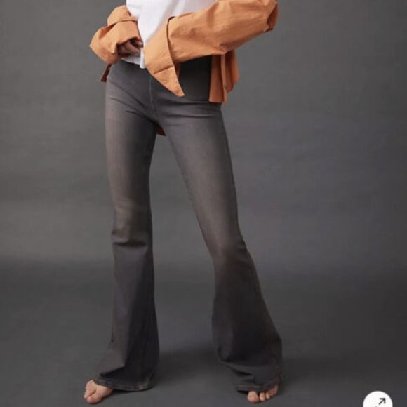 Free People Penny Pull On Flare Jeans Black - Picture 1 of 5